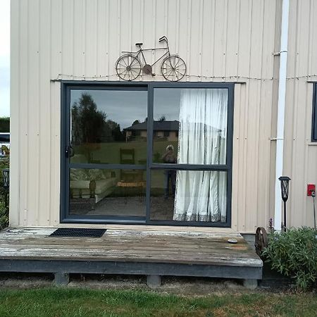 Flying Plate Saloon Apartment Waimate Exterior photo
