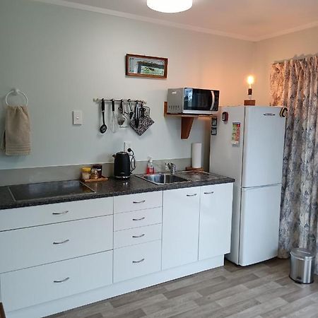 Flying Plate Saloon Apartment Waimate Exterior photo